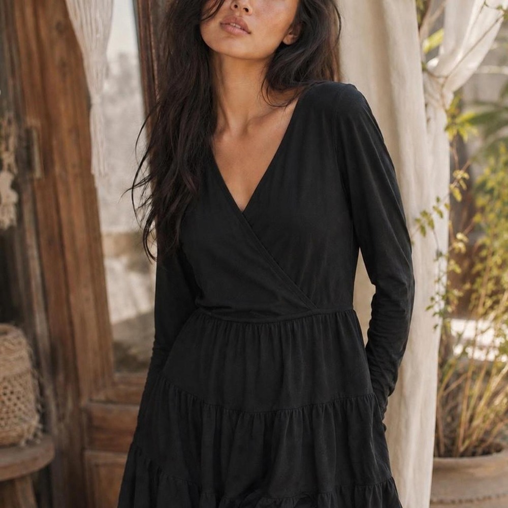 Stilletto's Black Long Sleeve Tiered Wrap Mini Dress XL